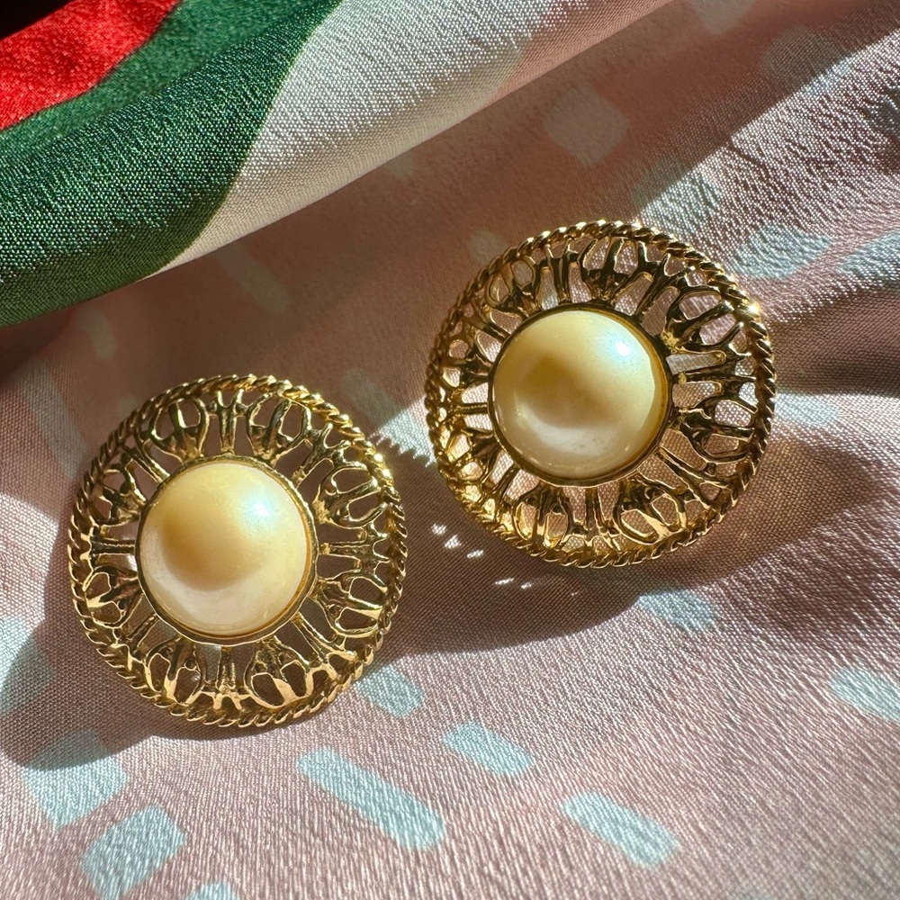 Large round vintage faux pearl gold color pierced filigree earrings